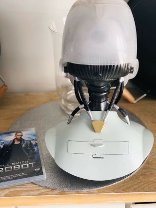 iRobot DVD and Limited Edition Sonny Bust 3