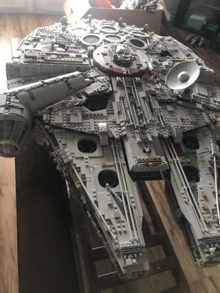 Lego 75192 Ucs Star Wars Millennium Falcon - - Over 99 Complete