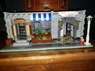 Lego 10185 Green Grocer 2