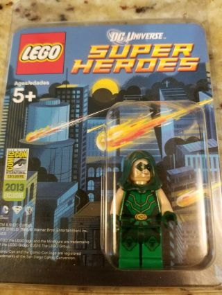 Lego Sdcc 2013 Dc Green Arrow Minifigure San Diego Comic Con Exclusive