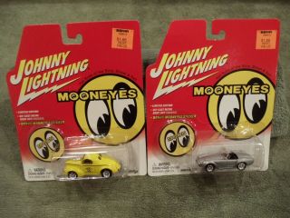 2 Johnny Lightning " Mooneyes " : 