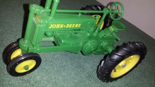 Ertl John Deere Unstyled Model A toy Tractor,  no box, 2