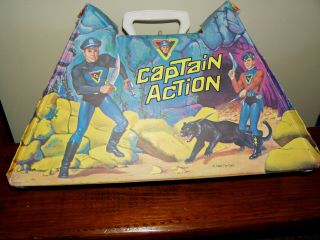 Vintage 1967 Ideal Captain Action Cave Carrying Case