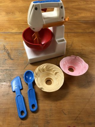 Vintage Fisher Price Fun With Food Mixer Mixing Bowl Frosting Spatula Spoon