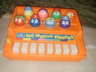 Vintage Big Mouth Singers Toy Piano