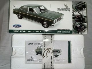 Classic Carlectables 1:18 18155 1968 Xt Gt Ford Falcon Zircon Green