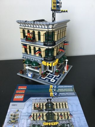 Lego 10211 Creator Modular Grand Emporium Complete Set Box Instructions Retired