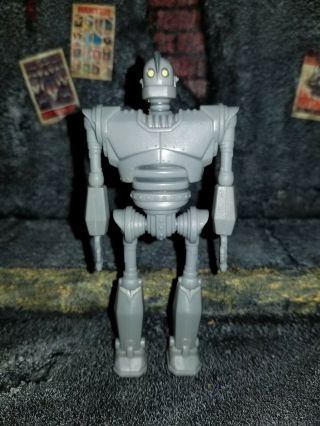 Vintage 1999 Iron Giant Robot Promotional 4 " Figure Movie Vhtf