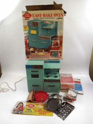 Vintage 1960 Betty Crocker Easy Bake Oven By Kenner W/box