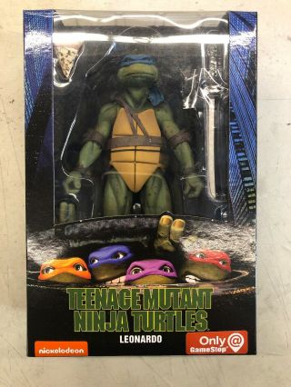 Neca Teenage Mutant Ninja Turtles Leonardo 1990 Movie Gamestop Exclusive Rare.