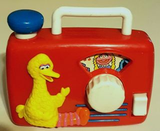 Vintage Big Bird Musical Wind Up Toy Radio By Illco Sesame Street Friends/mint