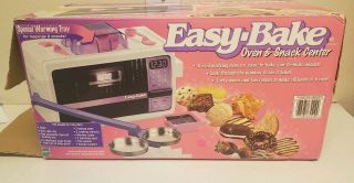 1997 Easy Bake Oven & Snack Center White Toy Kit W/ Accessories Vintage
