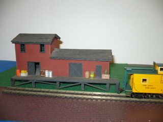 Ho Scale Wooden Trackside Freight Building Built - Up