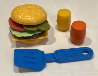 Vintage Fisher Price Fun With Food 2135 Burger Deluxe Salt Pepper