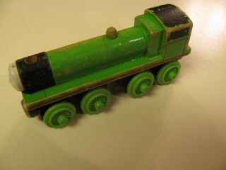 Thomas,  Wooden,  Vintage Henry,  Britt Allcroft 1998 Toy Train
