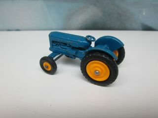 Matchbox/ Lesney 72a Fordson Major tractor Blue - YELLOW Hubs/ Black Tyres 3