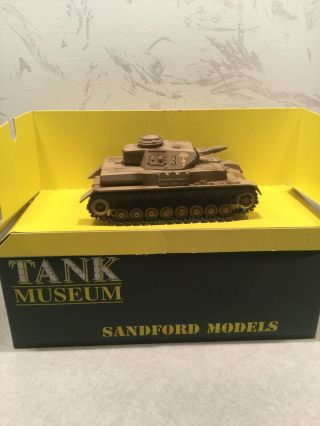Solido Tank Museum 1:50 scale German Panzer IV Africa 2