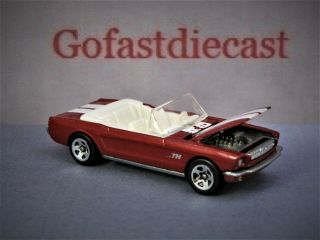 1965 65 Ford Mustang Collectible Hot Wheels Model 1/64