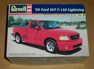 Revell 1999 99 Ford Svt F - 150 Lightning Pickup Model Inside Sd Mn Plates