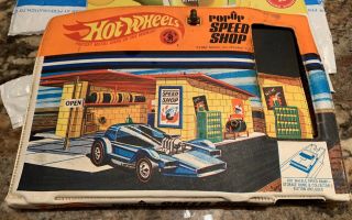 Vintage 1967 Mattel Hot Wheels Pop Up Speed Shop Toy