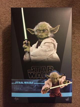 Hot Toys Mms495 1/6 Star Wars Episode Two Attack Of The Clones Yoda Figure