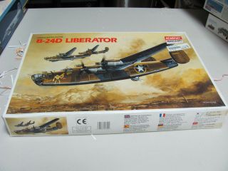 1/72,  1:72,  Academy - B - 24d Liberator
