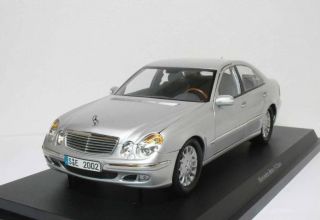 Kyosho 1/18 Mercedes Benz E Class E320 W211 Silver