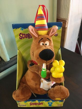 Scooby - Doo Dancing Singing Plush Cartoon Network Gemmy 2004 Happy Birthday