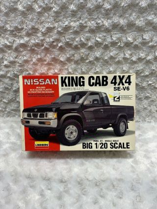 Lindberg 1/20 Nissan King Cab 4x4 Kit 72507 -