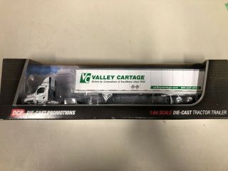 Dcp 34163 " Valley Cartage " Freightliner 1:64 Die - Cast Promotions First Gear