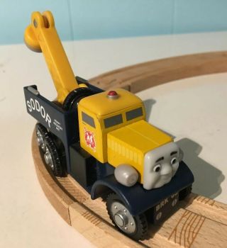 Thomas Wooden Train Tow Truck Butch,  Magnetic Hook,  2003 Learning Curve,  Euc
