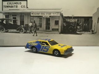Ertl Ford Thunderbird,  15 Wrangler Dale Earnhardt,  1:64 Yellow/blue Hong Kong