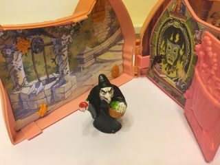 VINTAGE Mattel 1993 Disney ' s Snow White Once Upon a Time Playset Figures 2
