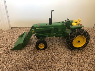 Ertl John Deere 4020 & 48 Loader Tire Chain Farm Tractor 1:16 Diecast Dealer Toy