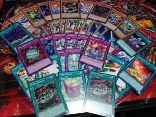 Yu - Gi - Oh Maximillion Pegasus 40 Card Toon Deck.  Collectable Trading Card Game.
