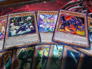Yu - Gi - Oh Maximillion Pegasus 40 card Toon Deck.  Collectable trading card game. 3