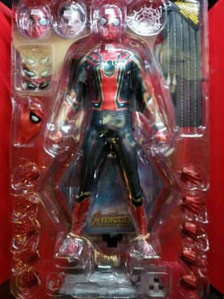 Hot Toys Marvel Avengers Infinity War Iron Spider - Man Collectible Figure