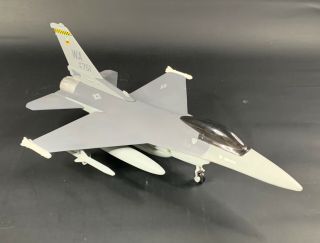 F - 16 Fighting Falcon Fighter Diecast Bank 1/32nd Scale (liberty Classics)