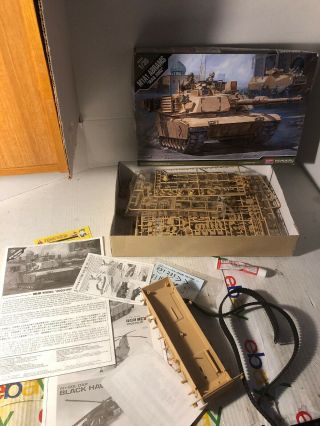 Academy 1/35 Scale M1a1 Abrams Iraq 2003 Model Tank Kit 13202 Started