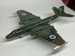 English Electric Canberra B (i) 8,  1/72,  Built & Finished For Display,  Good,  Wt307