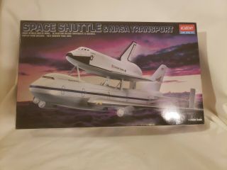 1640 Academy 1/288th Scale Space Shuttle & Nasa Transport Plastic Model Kit