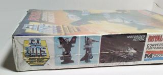 ROYAL - T Mighty Robots Convertible Model Kit 1984 Vintage GO BOTS 6068 seal 3