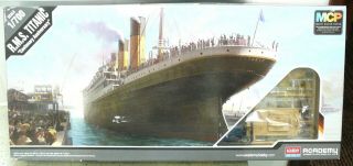 Academy 1:700 Scale R.  M.  S Titanic Model Kit Mib