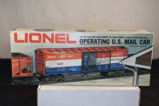 Lionel 6 - 9301 U.  S.  Mail Operating Boxcar W/ Mailbag