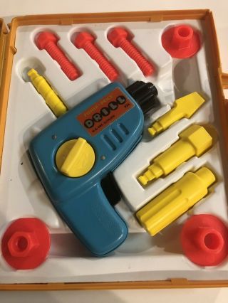 Vintage 1977 FISHER PRICE Tool Kit w/Tools Wind Up Drill Complete Set A2 3