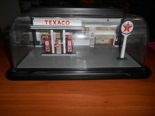 Franklin " Service With A Smile " Texaco Gas Station Diorama