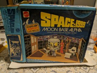 SPACE 1999 MOON BASE ALPHA Vintage Control Room W/Box MATELL 1976. 2