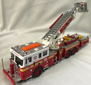 Code 3 - Fdny Tower Ladder 79 - 1:64
