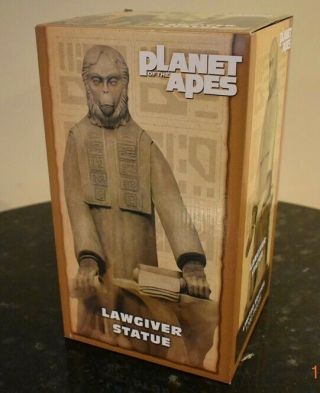 Neca Planet Of The Apes Lawgiver Statue Limited Edition