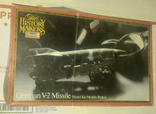 Vintage 1982 Revell " History Makers " German V - 2 Missile Model Kit